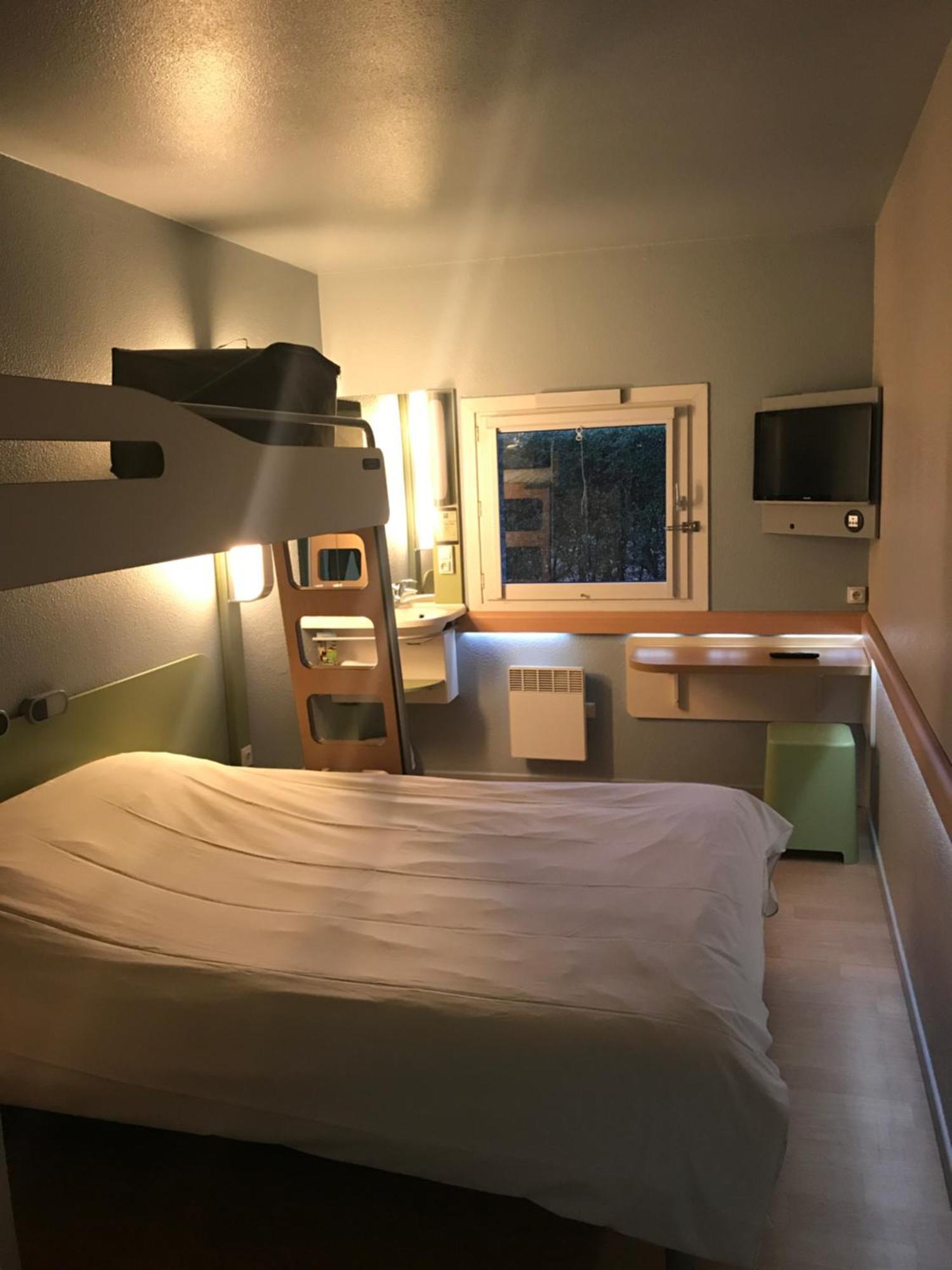 Ibis Budget L'Isle Adam Esterno foto