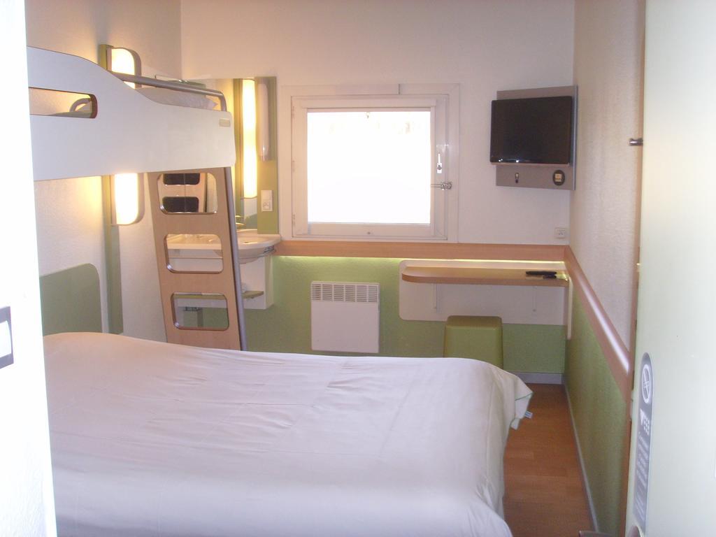 Ibis Budget L'Isle Adam Esterno foto