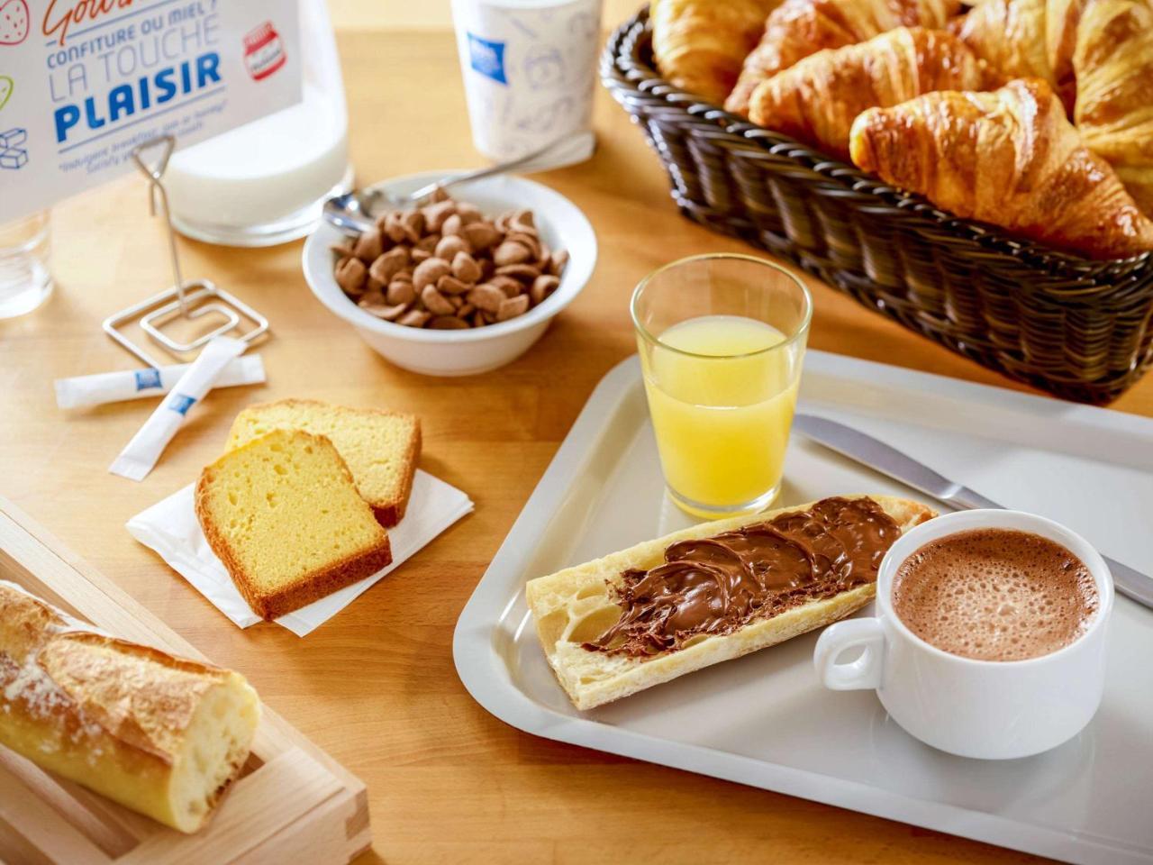 Ibis Budget L'Isle Adam Esterno foto