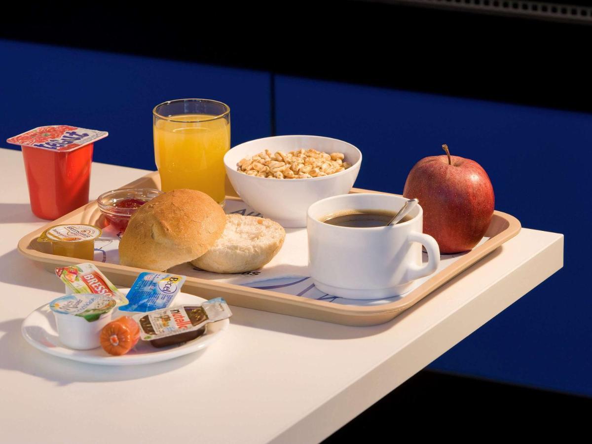 Ibis Budget L'Isle Adam Esterno foto