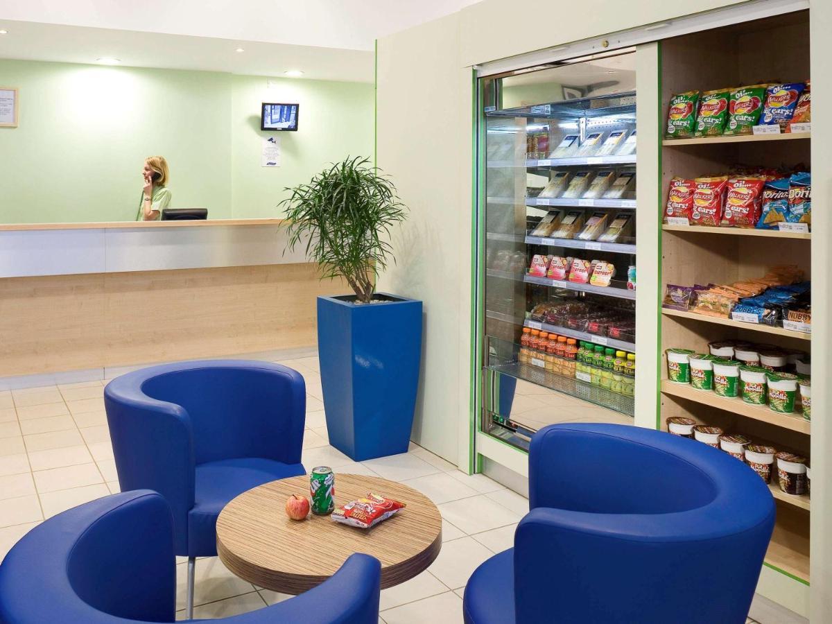 Ibis Budget L'Isle Adam Esterno foto
